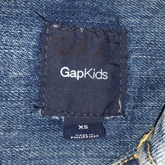 GAPkids jean jacket size XS - Picture 5 of 7